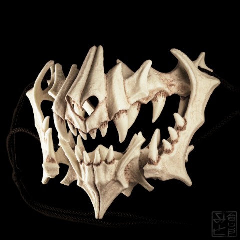 【倉戸みと】異形の面