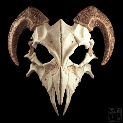 【倉戸みと】黒山羊の面