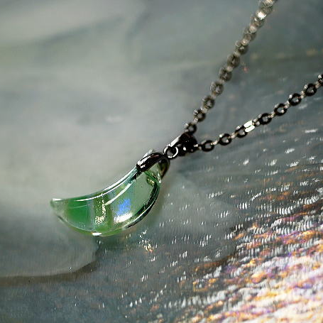 【La forme】初春の月