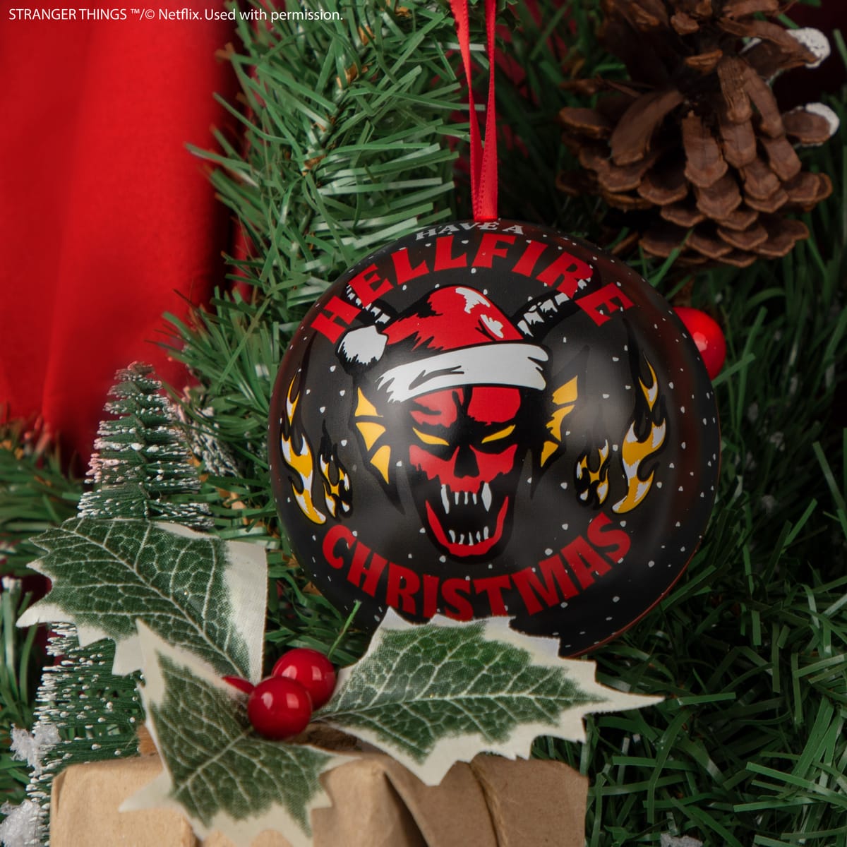 【ストレンジャー・シングス 未知の世界】ホリデー・カプセル　ヘルファイア・クラブ（エコバッグ付き）