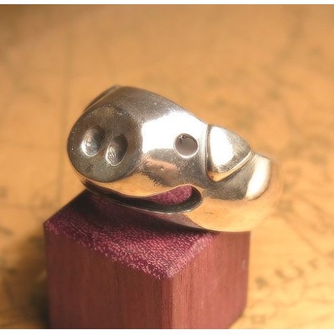 【林檎屋】ニヤリブタ・リング