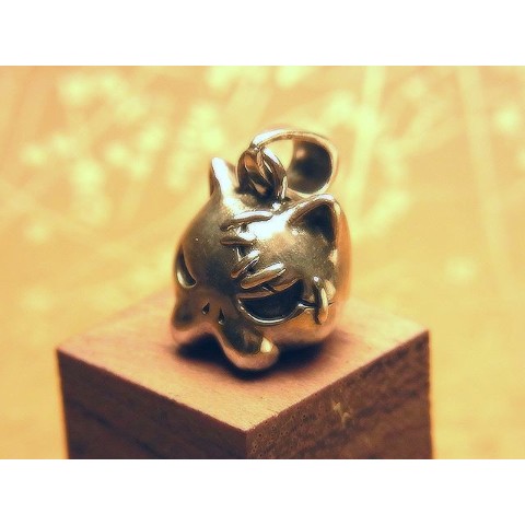 【林檎屋】ネコスカル・トップ