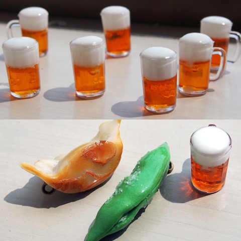 【よだれ堂】極小ミニチュアサンプルのビールジョッキのキーホルダー